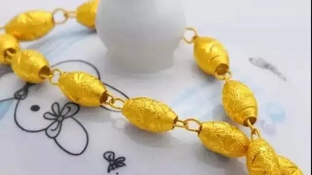 黃金項鏈大克數(shù)_一般黃金項鏈大概多少克_金項鏈克數(shù)